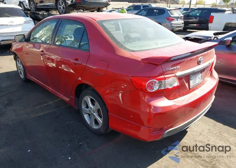 2013 Toyota Corolla S z USA, uszkodzony, nr VIN 5YFBU4EE2DP206800